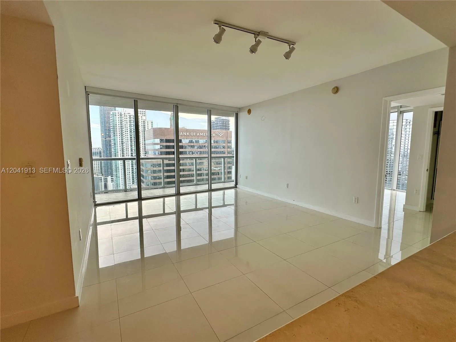 495 Brickell Ave # 4011, Miami, FL 33131 photo 7