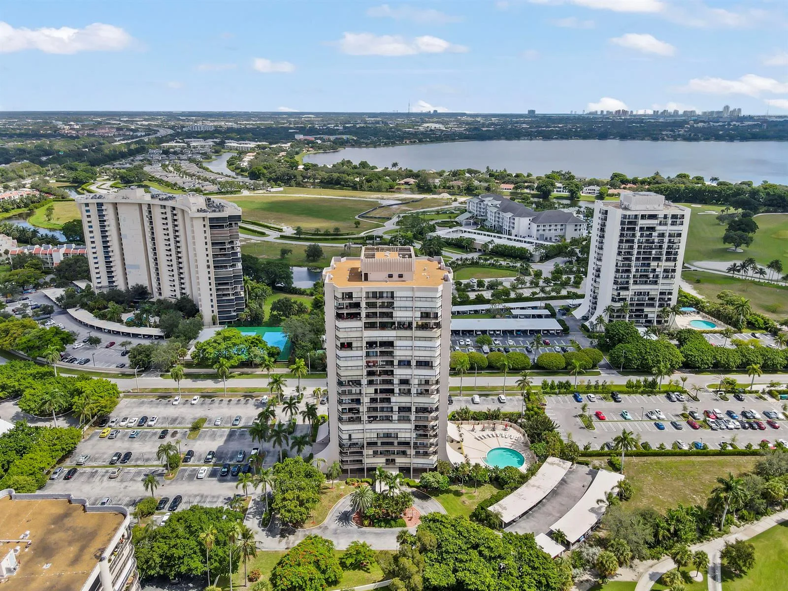 2425 PRESIDENTIAL Way # 1006, West Palm Beach, FL 33401 photo 11