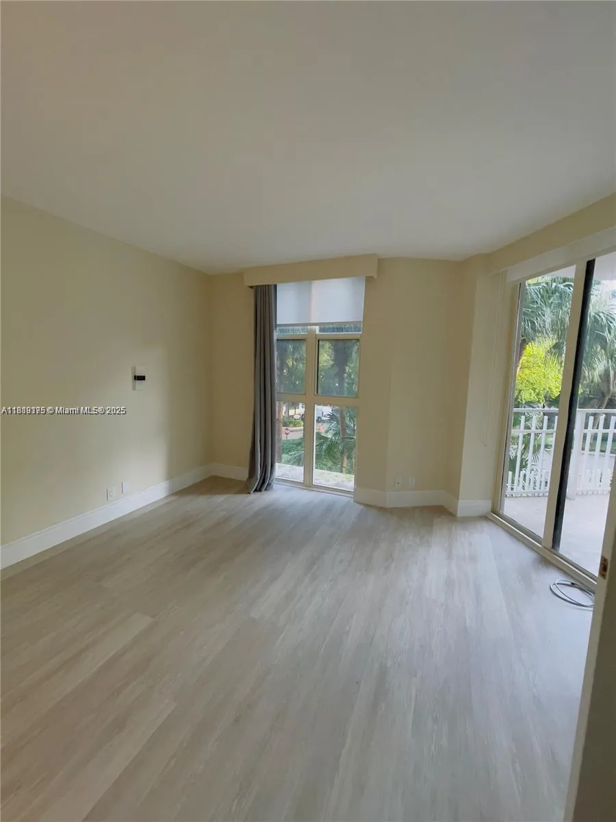 2000 Towerside # 309, Miami, FL 33138 photo 7