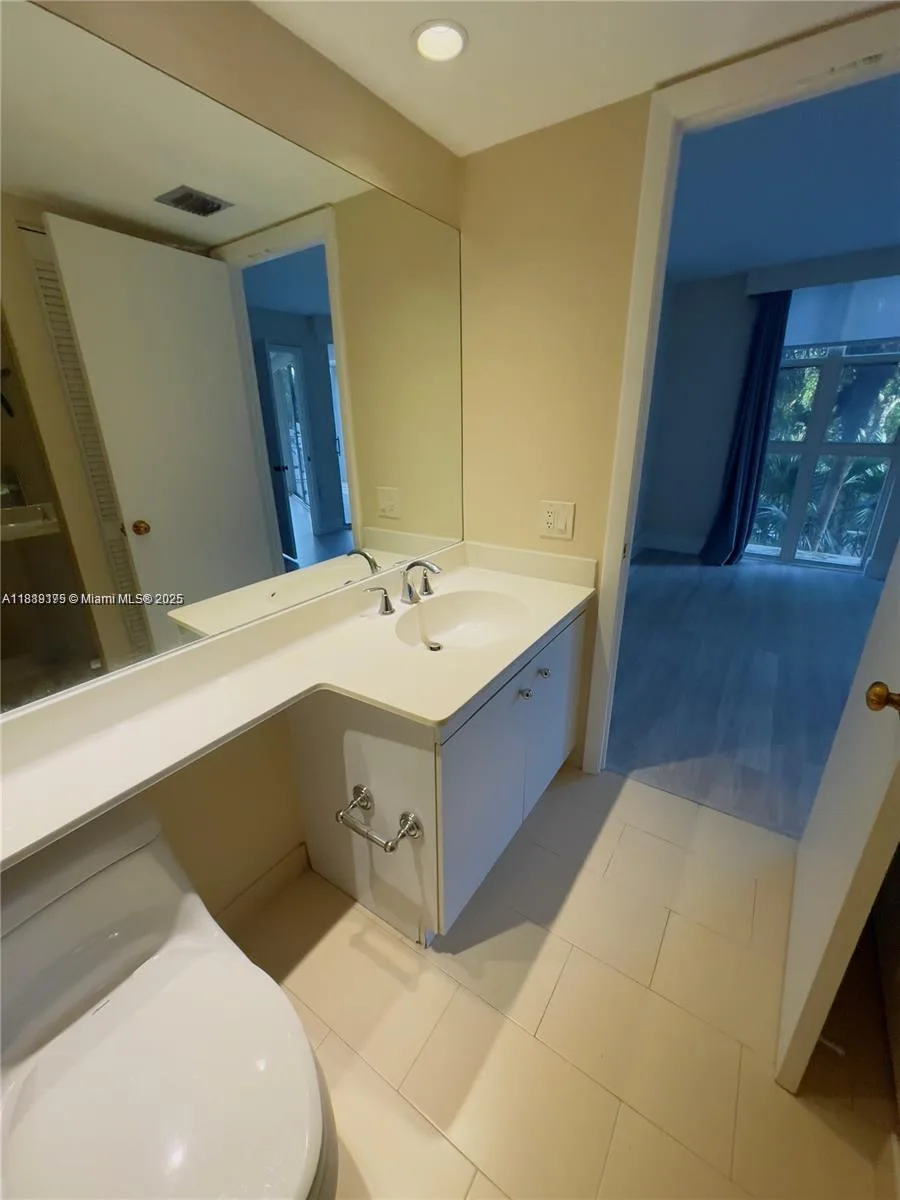 2000 Towerside # 309, Miami, FL 33138 photo 9