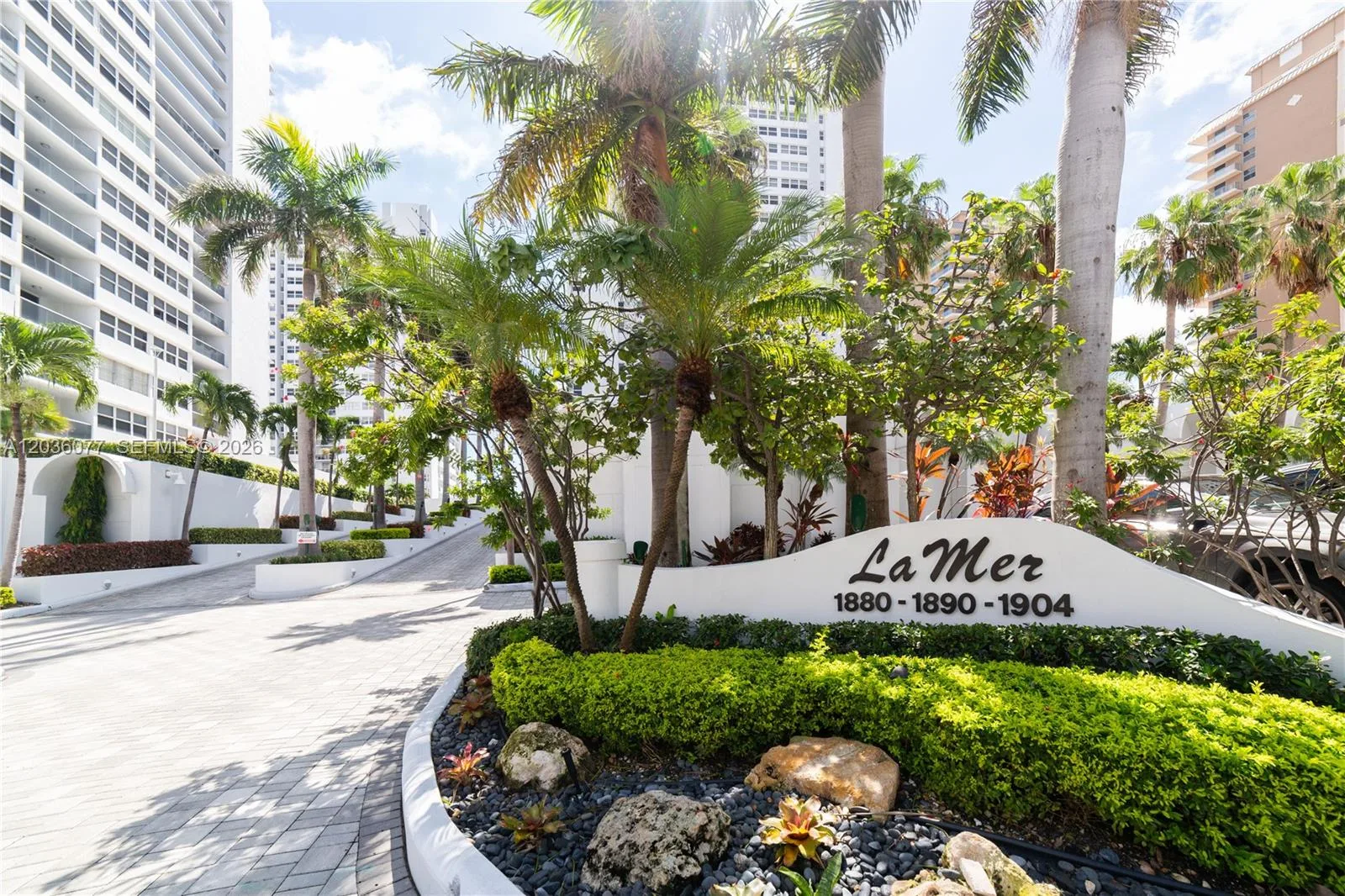 1904 S Ocean Dr # 604, Hallandale Beach, FL 33009