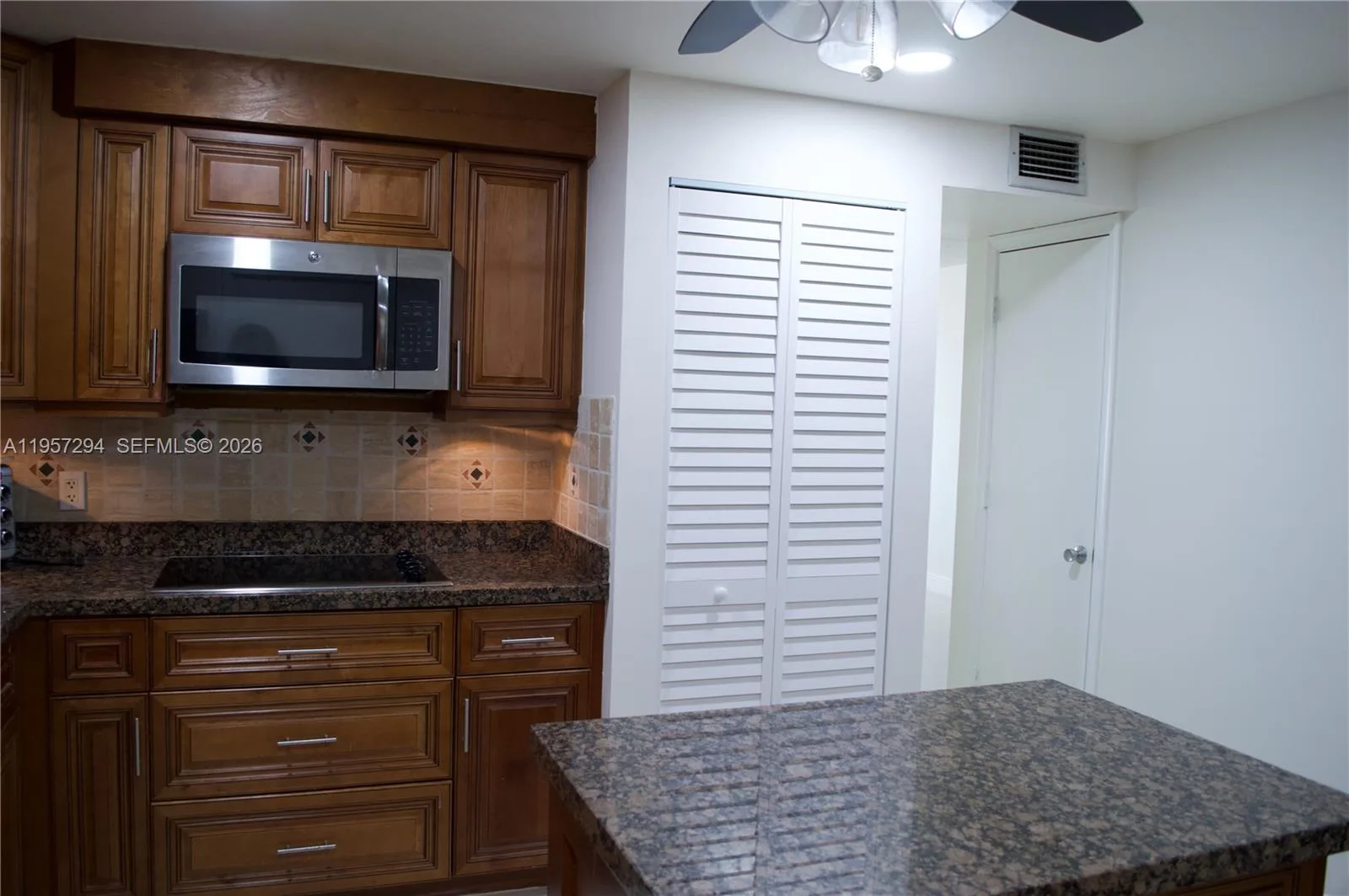 1370 S Ocean Blvd # 903, Pompano Beach, FL 33062 photo 9