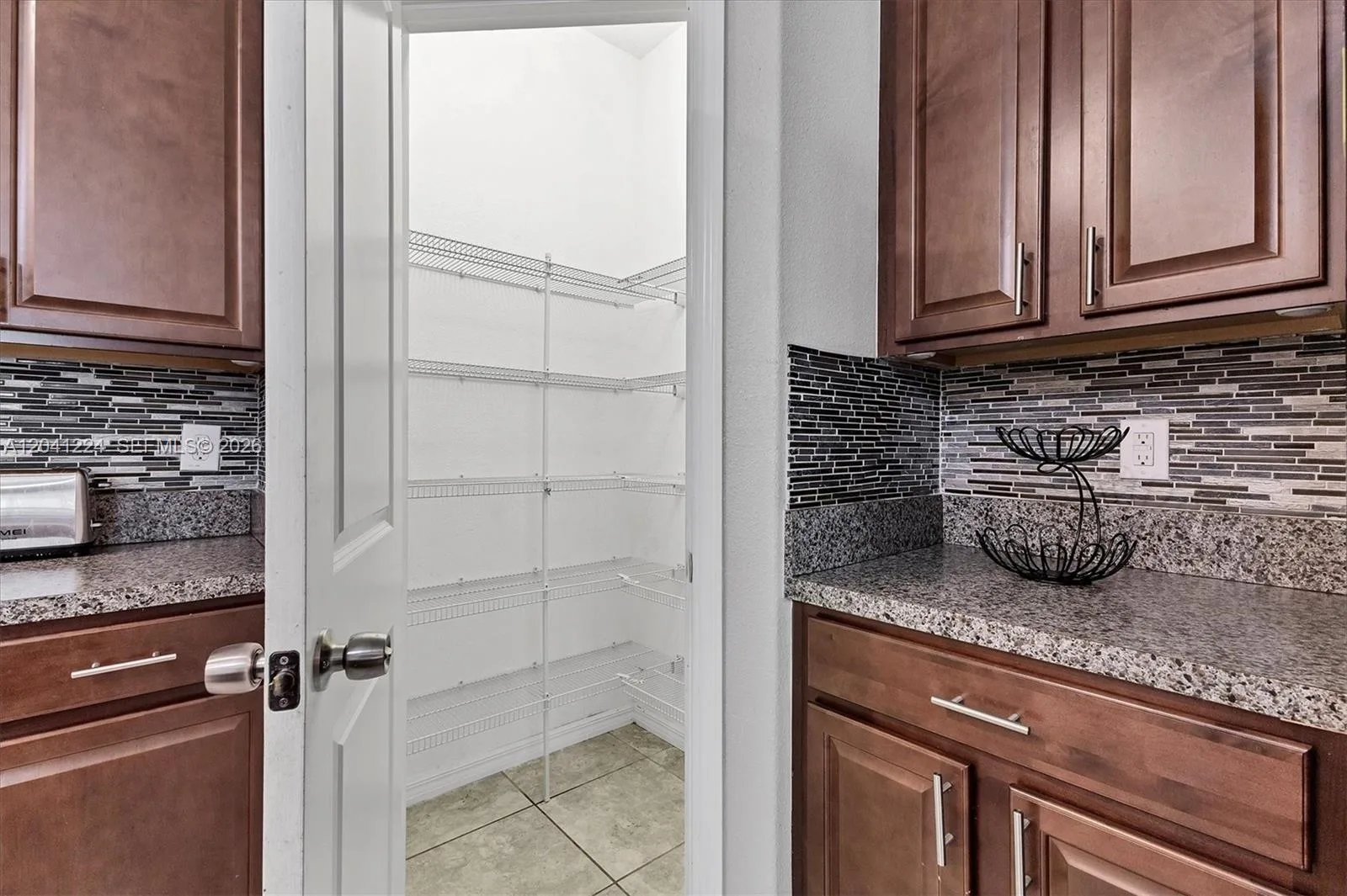 16505 Myrtle Sand DR, Other City - In The State Of Florida, FL 33598 photo 6