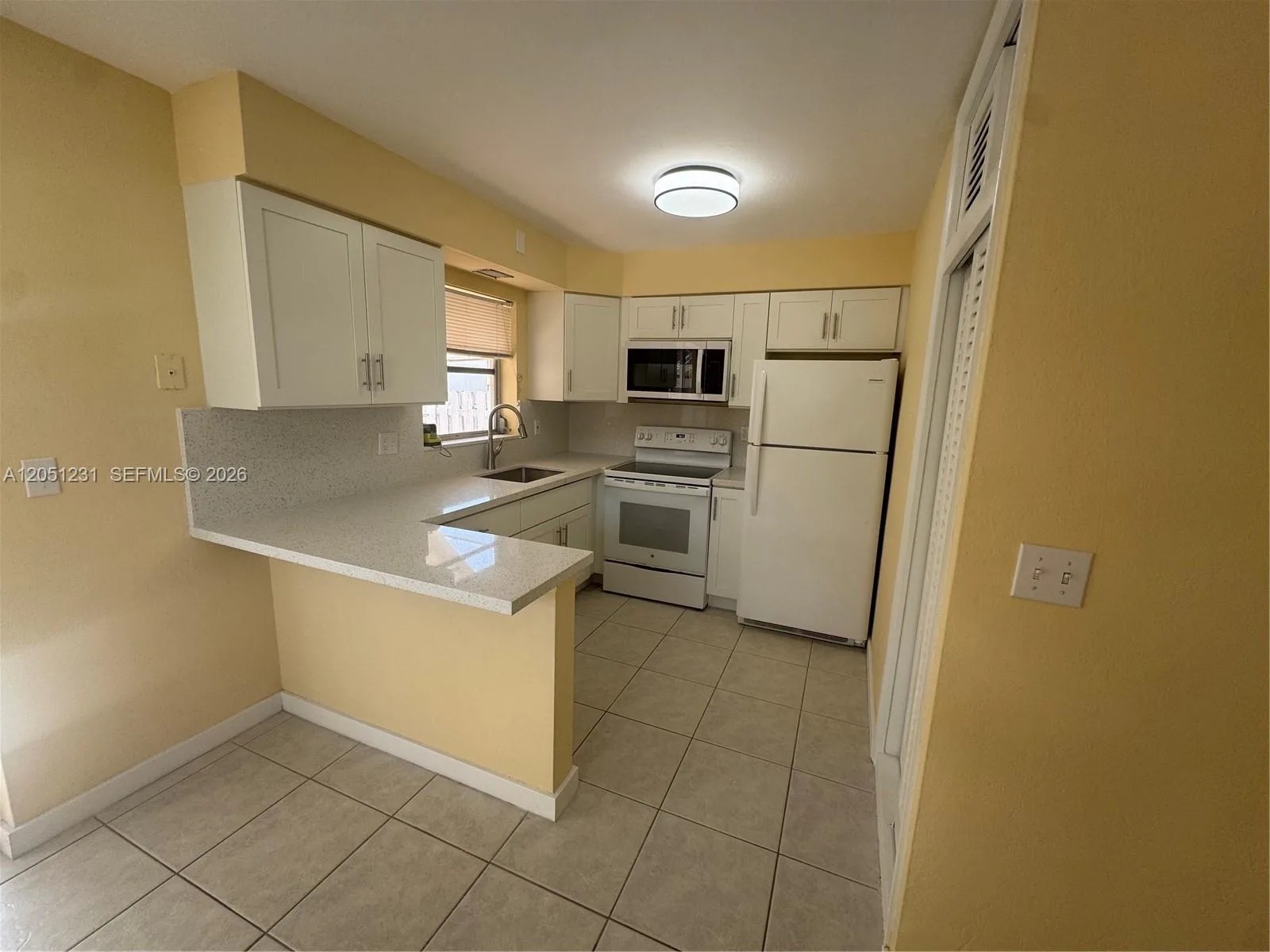 2241 Monroe St # 1, Hollywood, FL 33020 — zdjęcie 3