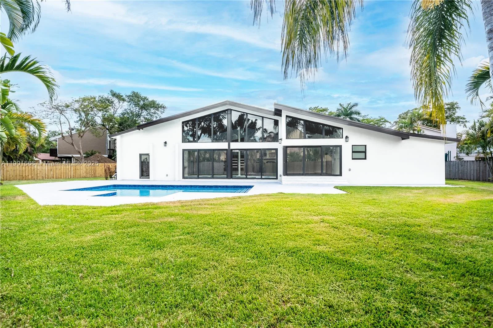 842 W Coco Plum Cir, Plantation, FL 33324 photo 3