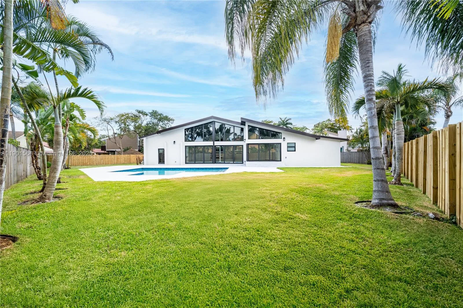 842 W Coco Plum Cir, Plantation, FL 33324 photo 4