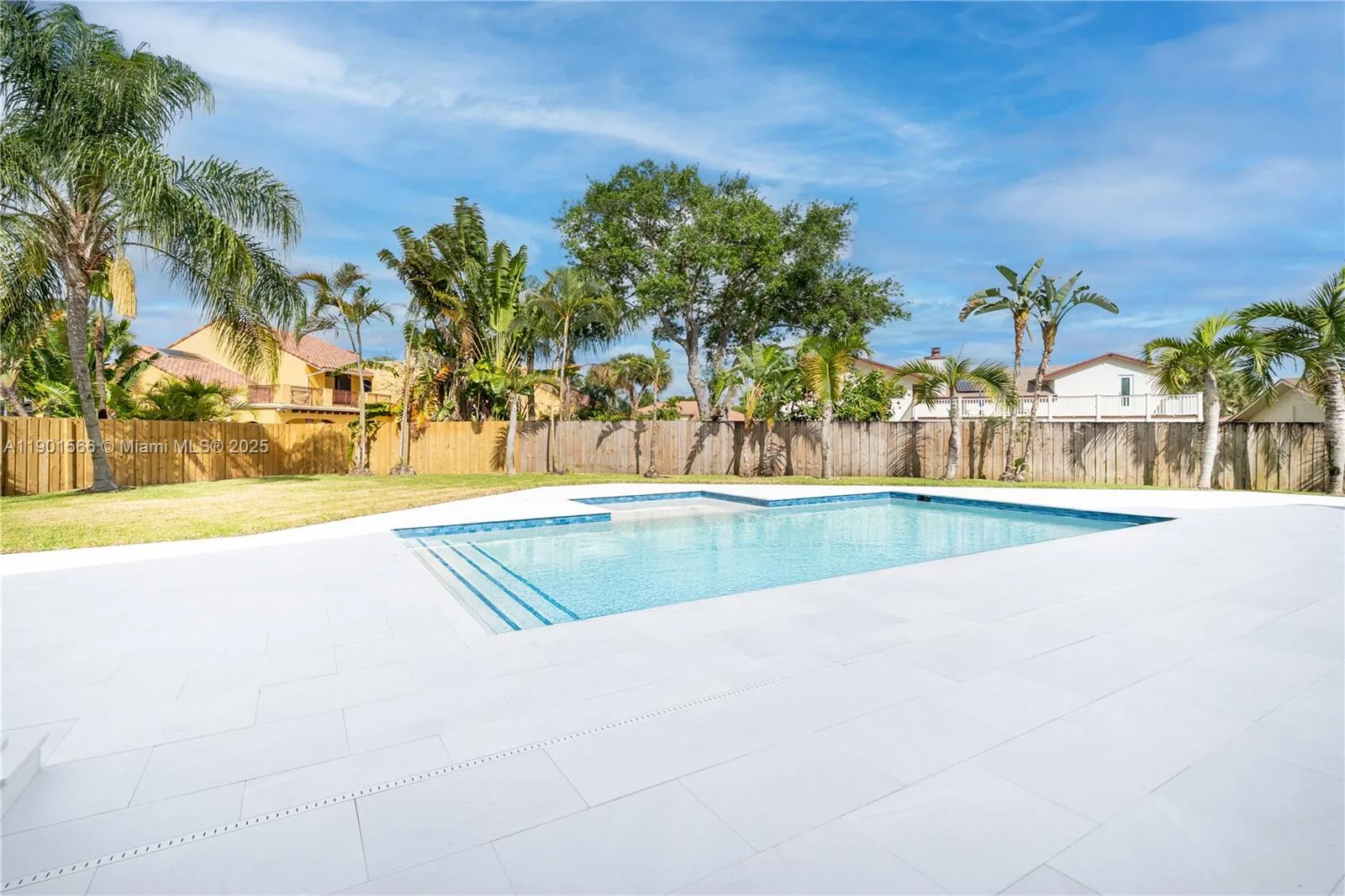842 W Coco Plum Cir, Plantation, FL 33324 photo 5