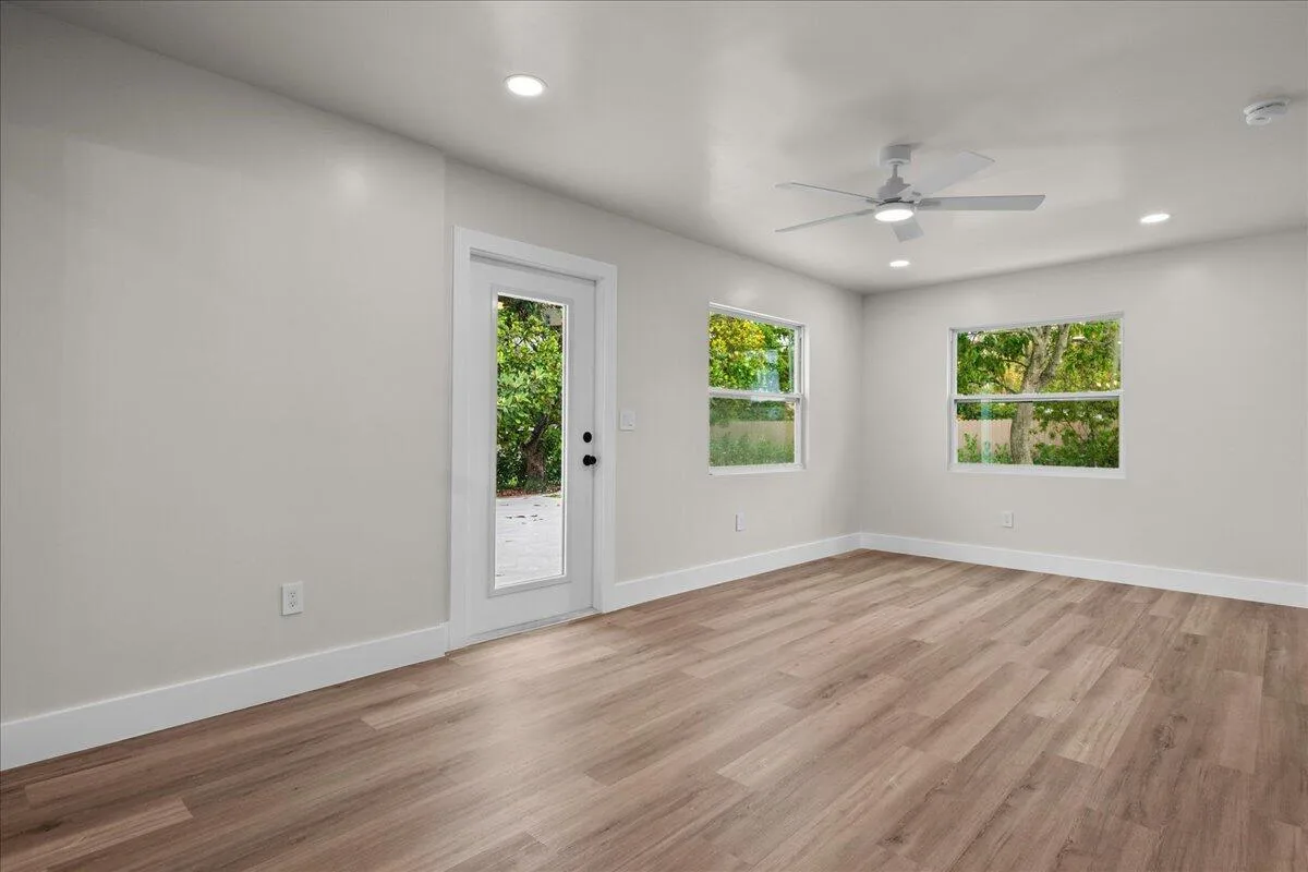 426 Bayberry Drive, West Palm Beach, FL 33403 photo 11