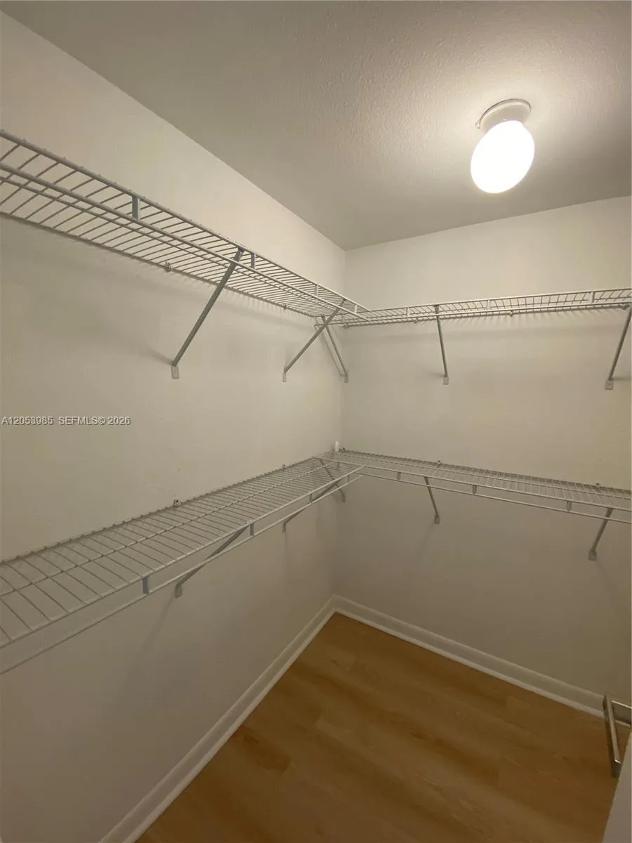 9350 Fontainebleau Blvd # 609, Miami, FL 33172 photo 11