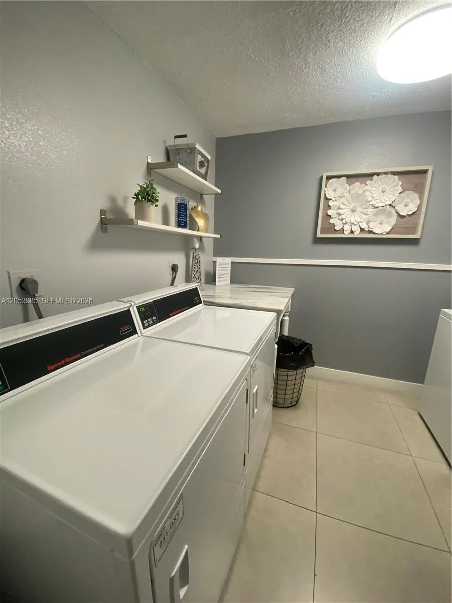 9350 Fontainebleau Blvd # 609, Miami, FL 33172 photo 12
