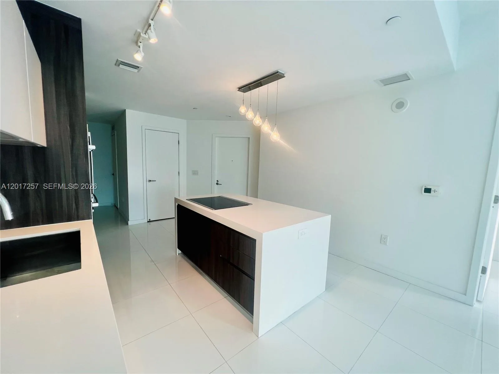 851 NE 1st Av # 2808, Miami, FL 33132 photo 3