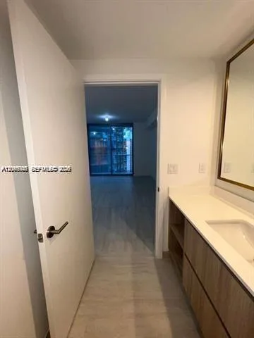 77 SE 5th St # 2004, Miami, FL 33131 photo 13