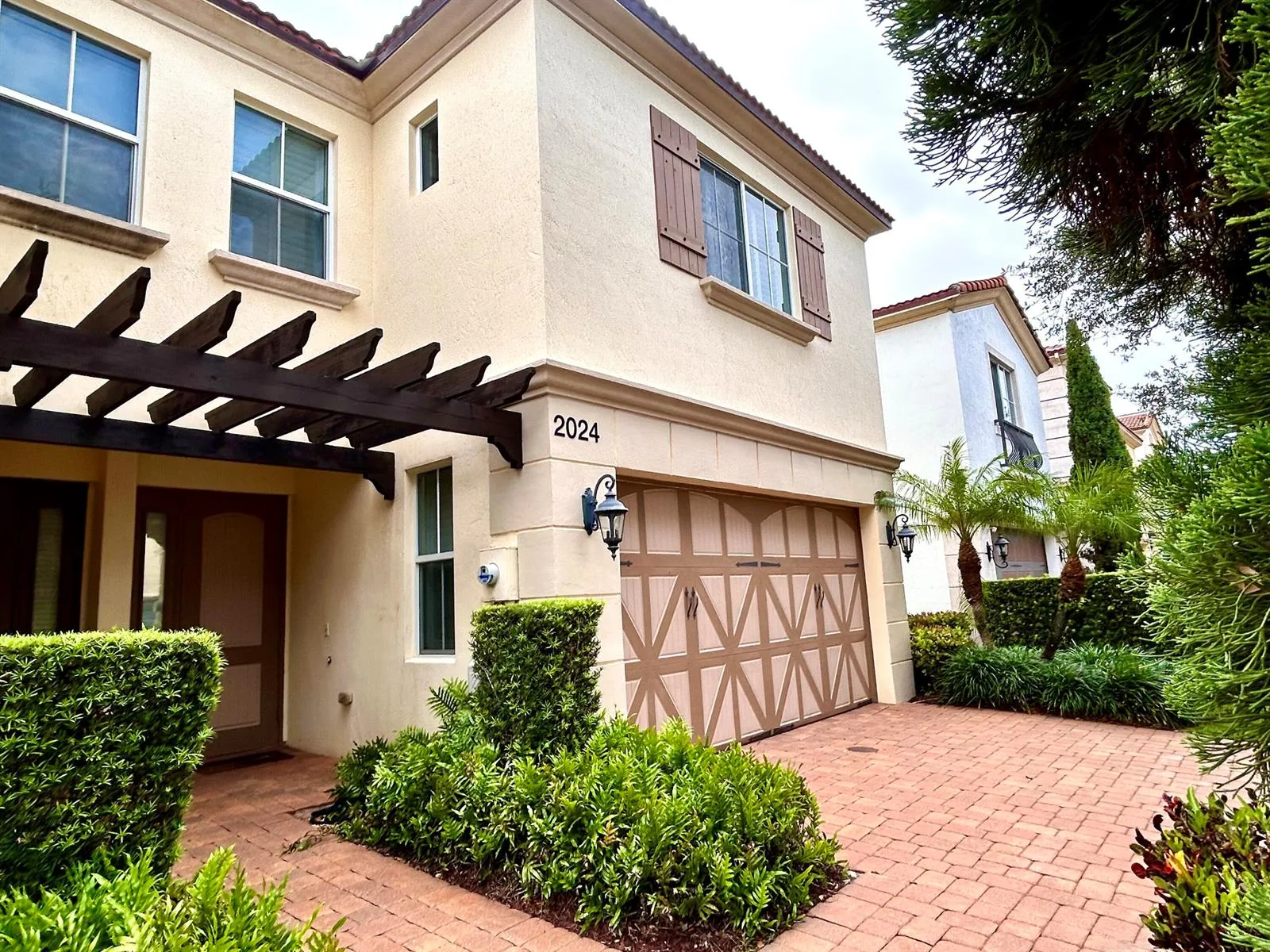 2024 Foxtail View Court, West Palm Beach, FL 33411 photo 2