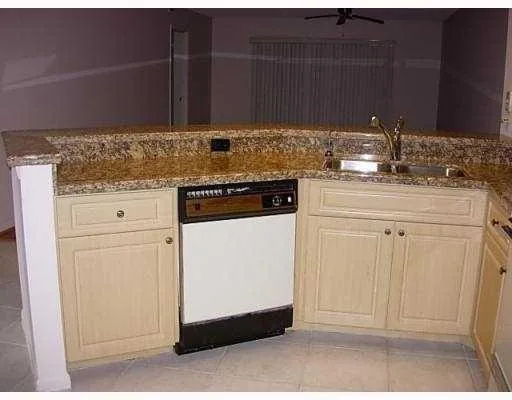 2205 S Cypress Bend Drive # 307, Pompano Beach, FL 33069 photo 4