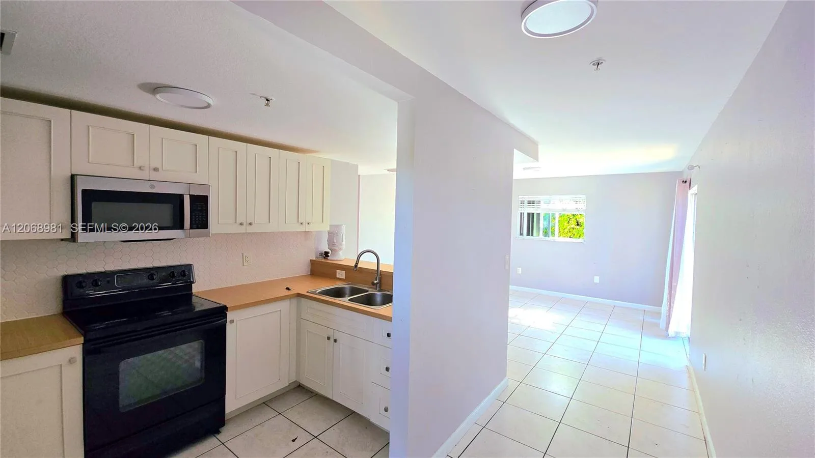 328 NW 12th Ave # 12, Miami, FL 33128