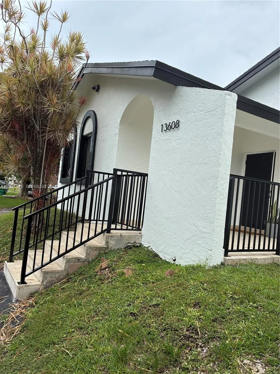 13608 SW 286th Ter, Homestead, FL 33033 photo 2