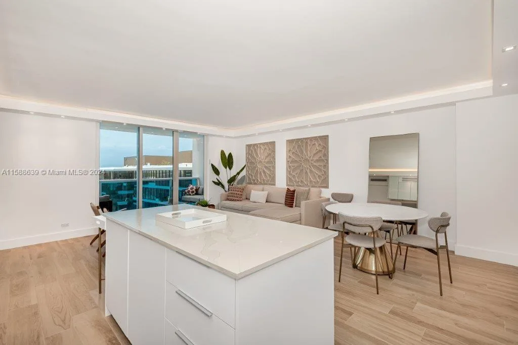 2301 Collins Ave # 837, Miami Beach, FL 33139