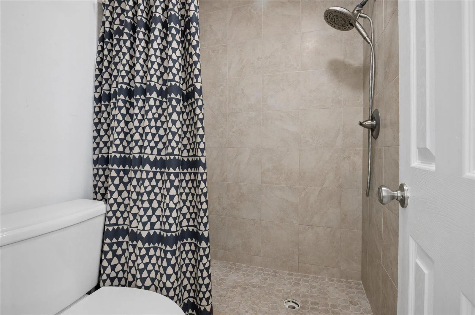 6287 BAY CLUB Drive # 2, Fort Lauderdale, FL 33308 photo 12