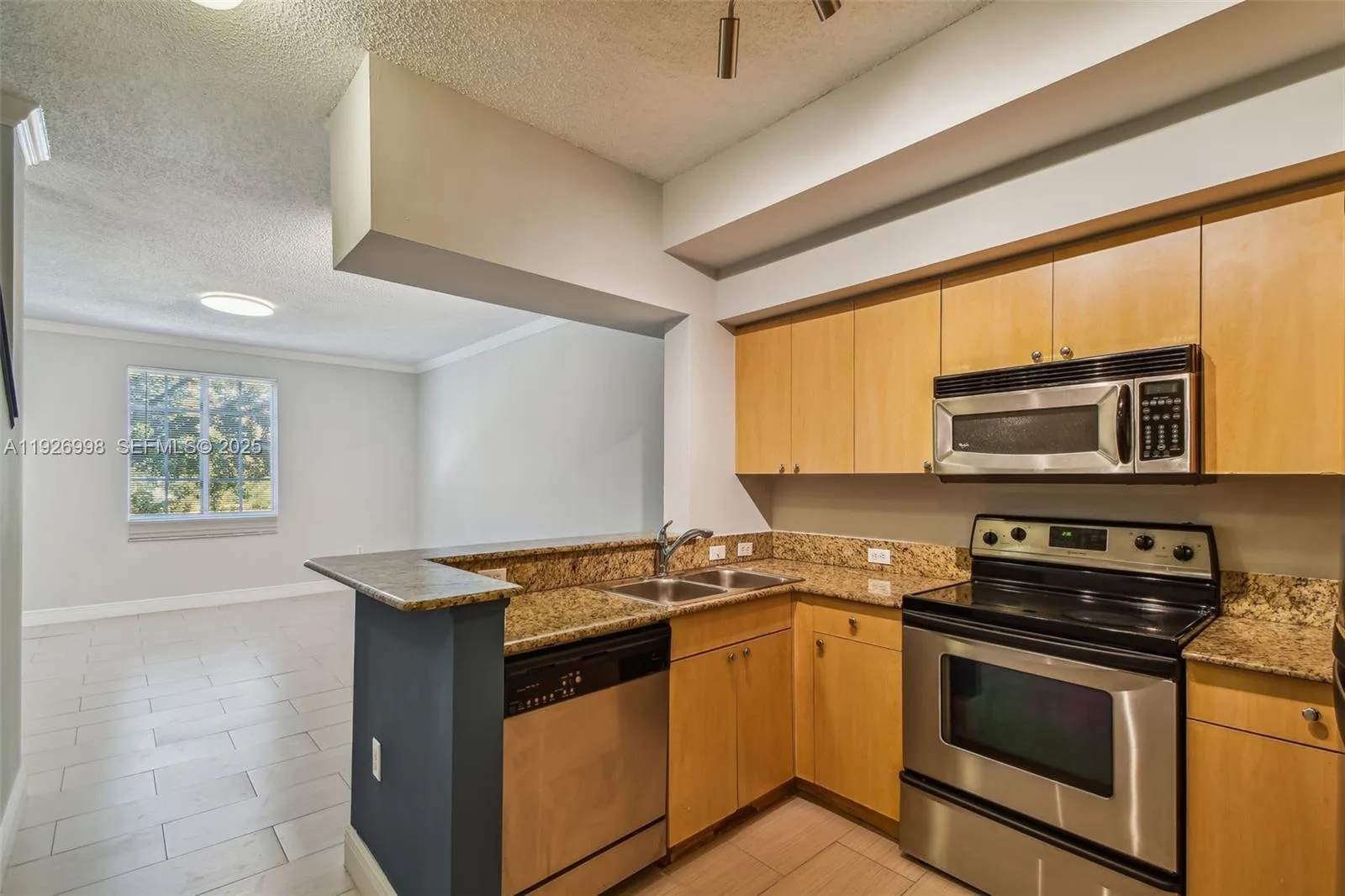 2945 NE 185th St # 1407, Aventura, FL 33180 photo 9