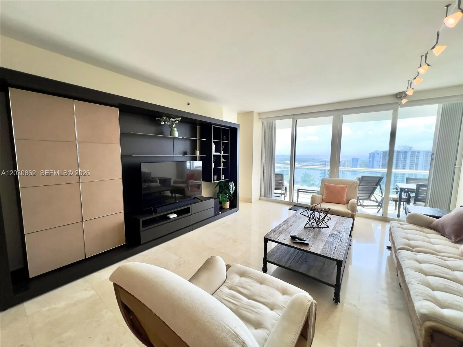 7000 Island Blvd # 2403, Aventura, FL 33160