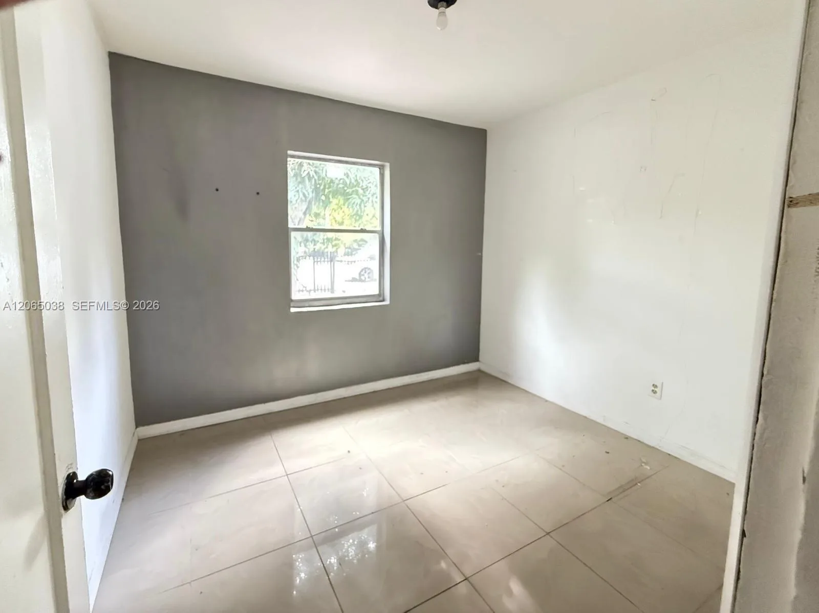 951 NE 157th Ter, North Miami Beach, FL 33162 photo 8