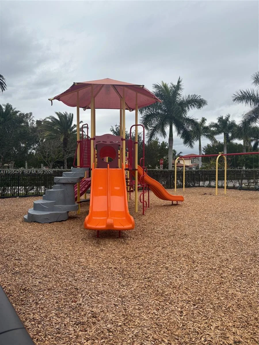 15062 SW 177th Ter, Miami, FL 33187 photo 10