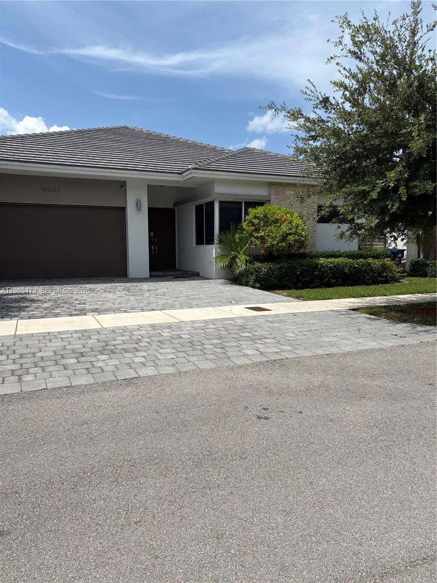 15062 SW 177th Ter, Miami, FL 33187 photo 5