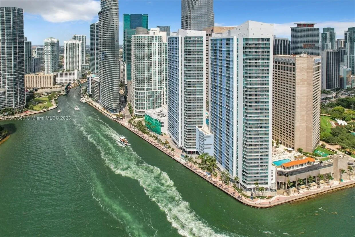 325 S Biscayne Boulevard # 2926, Miami, FL 33131