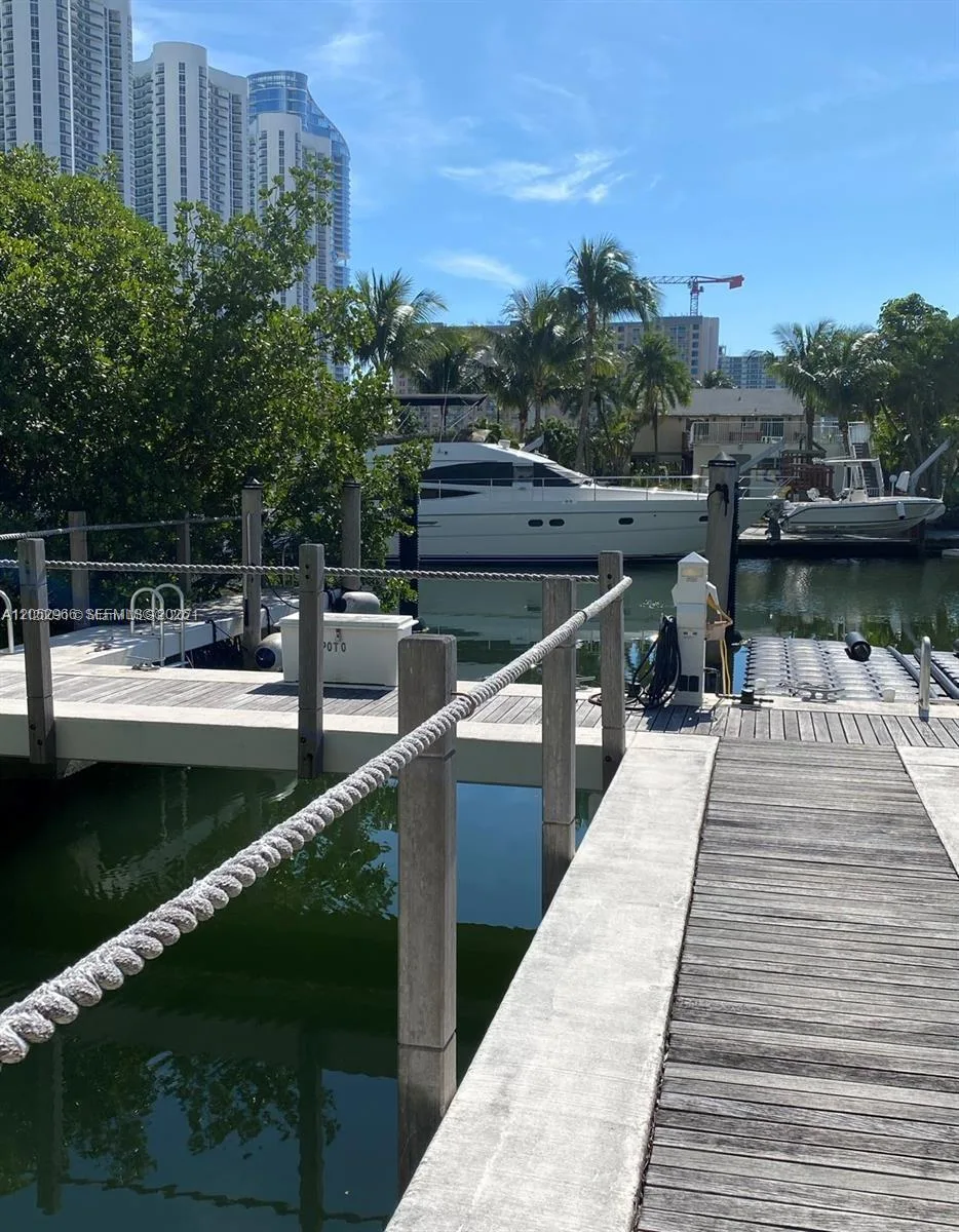 16400 Collins Ave # 0, Sunny Isles Beach, FL 33160 photo 2