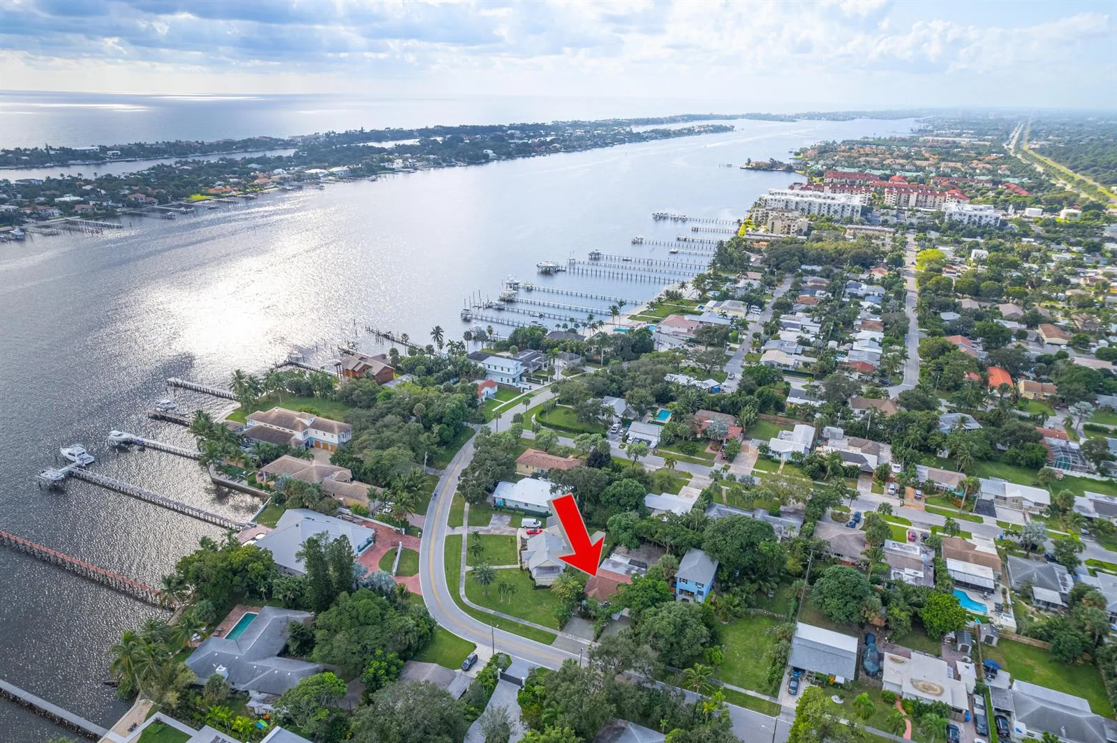 545 S LAKE Drive, Lantana, FL 33462