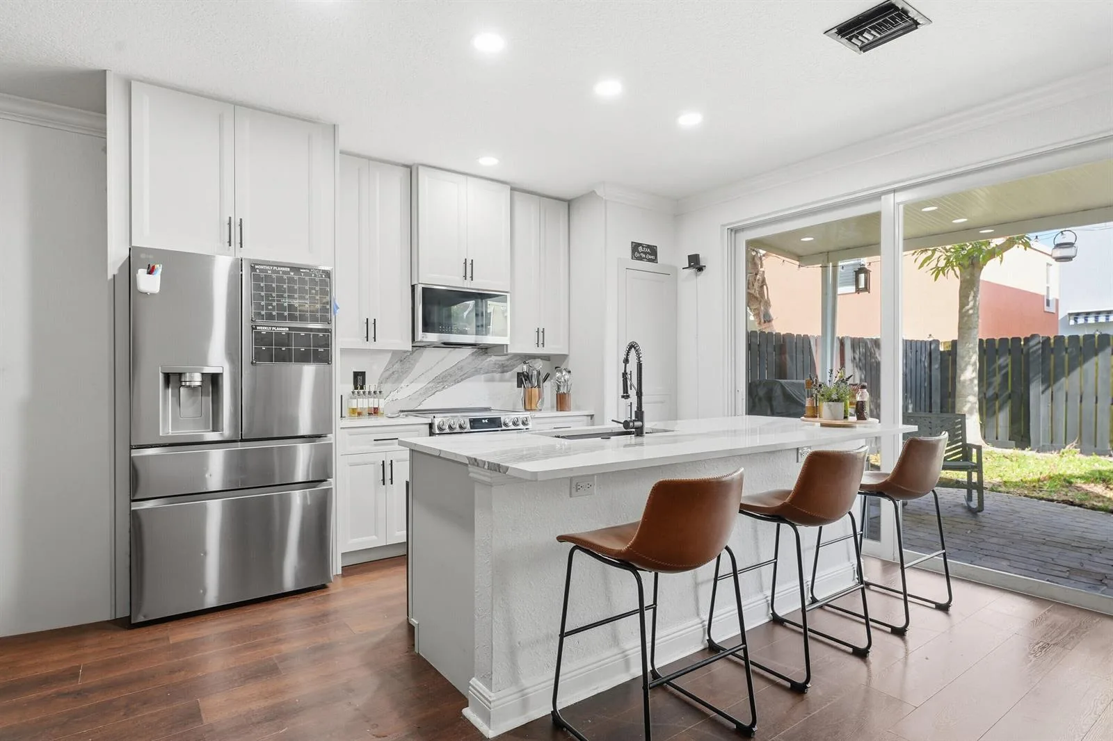 3221 Johns Place, Palm Springs, FL 33461