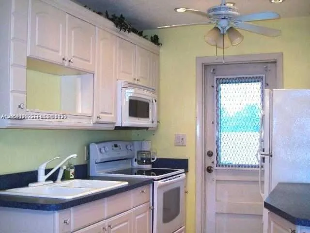 1007 N 19th Ave # 19, Hollywood, FL 33020 photo 2