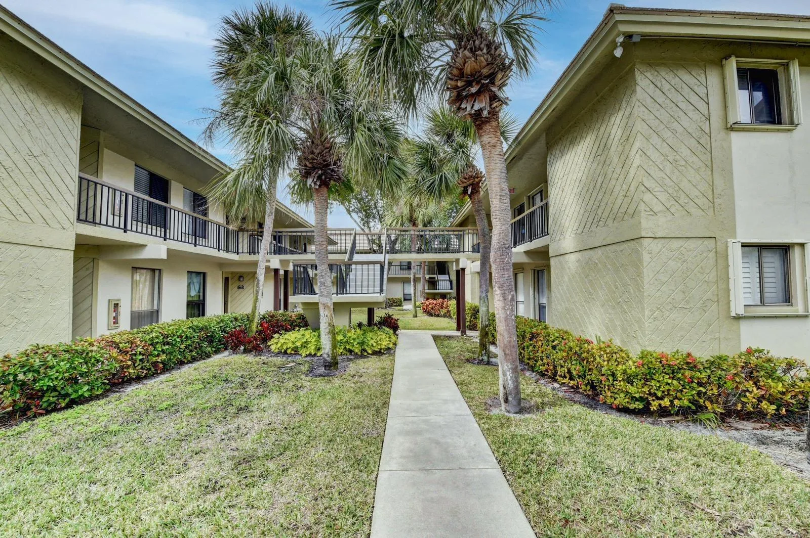 159 NW 70th Street # 402, Boca Raton, FL 33487