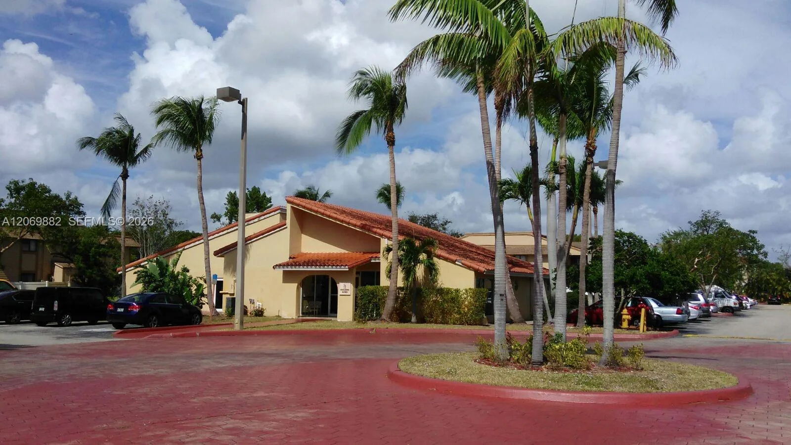 6195 NW 186th St # 417, Hialeah, FL 33015 photo 12