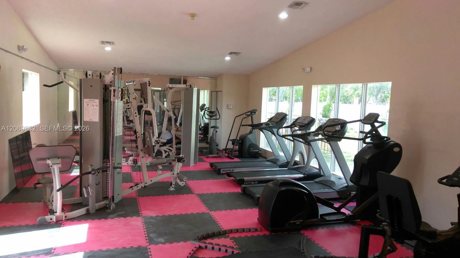 6195 NW 186th St # 417, Hialeah, FL 33015 photo 13
