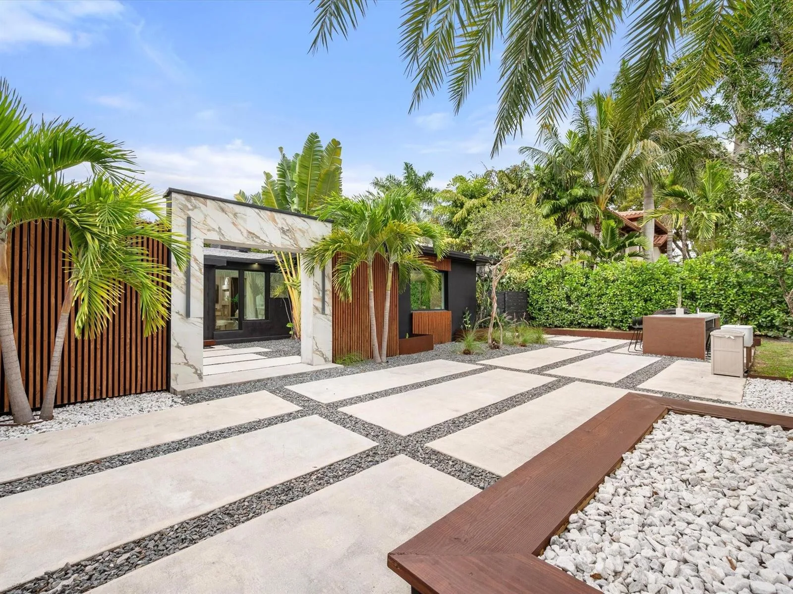 2711 NE 19th Street, Fort Lauderdale, FL 33305