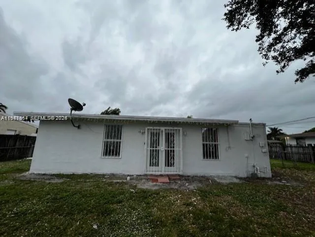 3811 SW 31st Ct, West Park, FL 33023 photo 2