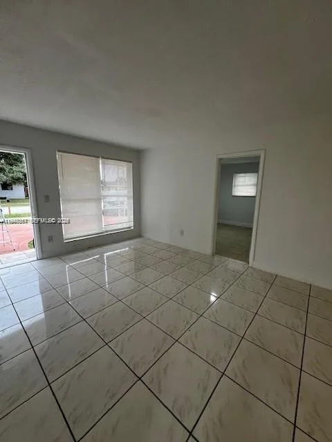3811 SW 31st Ct, West Park, FL 33023 photo 8