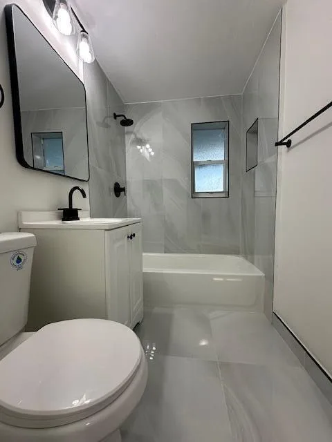 15601 NW 158th St Road, Miami Gardens, FL 33054 photo 4