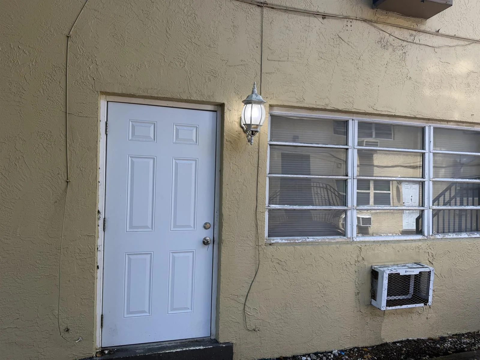 1004 NW 2nd Street # 2, Fort Lauderdale, FL 33311 photo 2