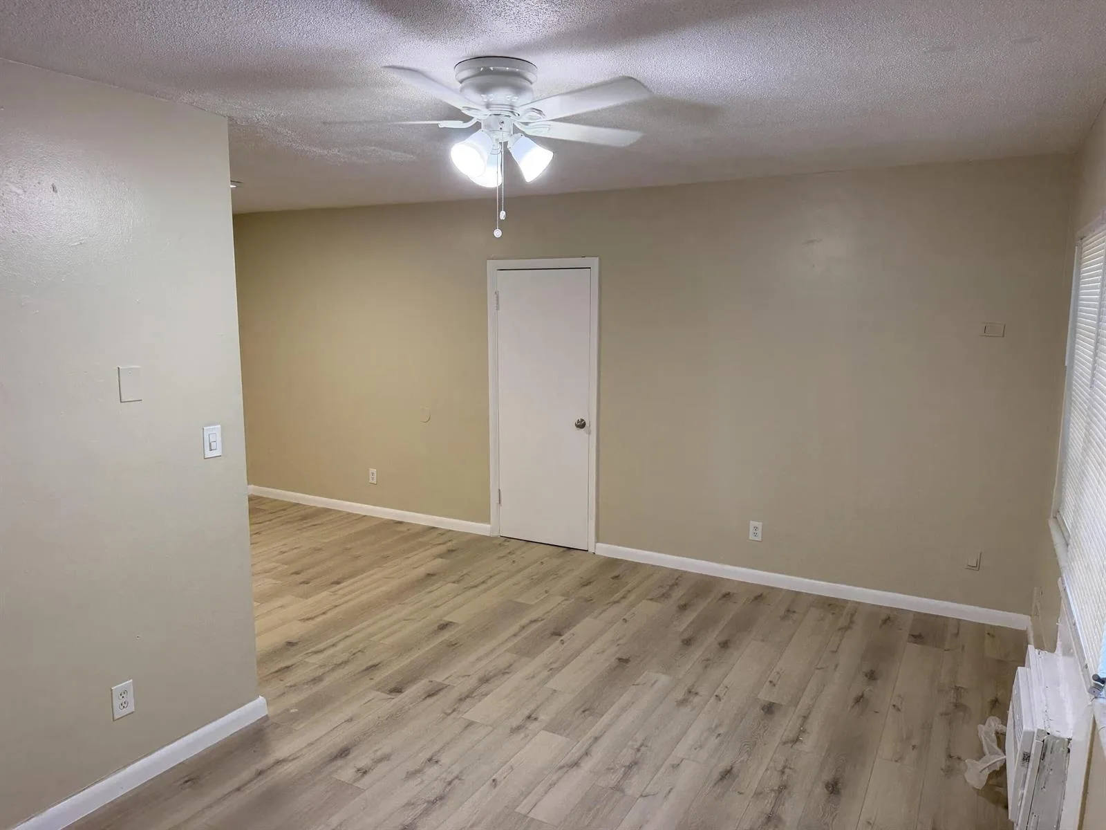 1004 NW 2nd Street # 2, Fort Lauderdale, FL 33311 photo 4