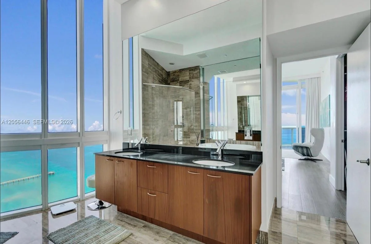 15901 Collins Ave # 4301, Sunny Isles Beach, FL 33160 photo 3