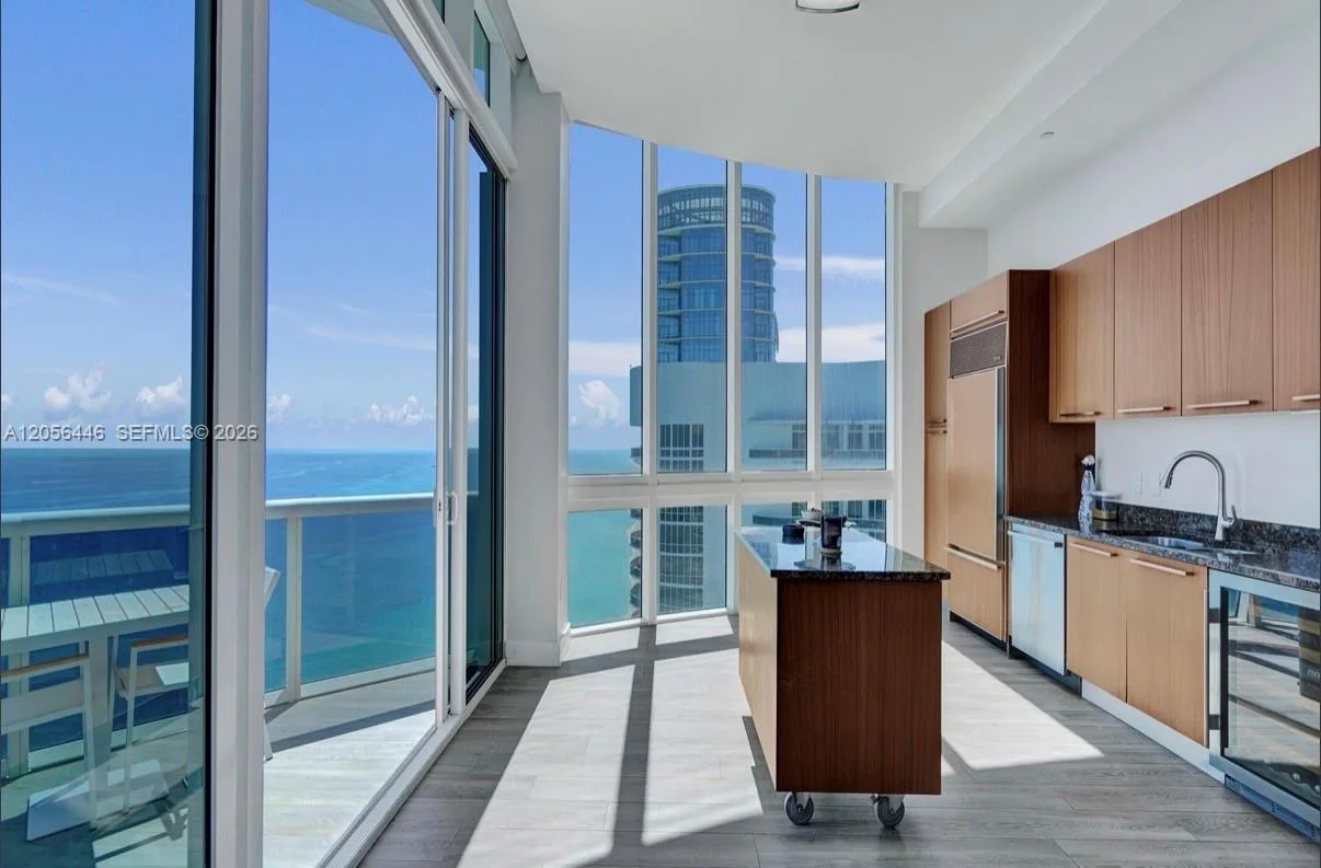 15901 Collins Ave # 4301, Sunny Isles Beach, FL 33160 photo 4