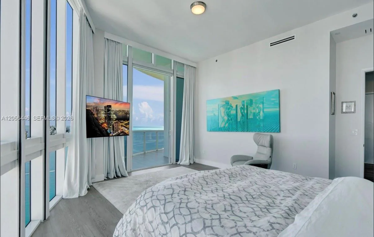 15901 Collins Ave # 4301, Sunny Isles Beach, FL 33160 photo 8