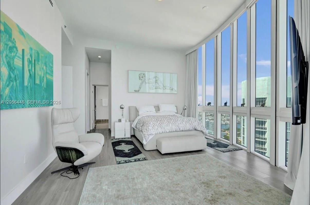 15901 Collins Ave # 4301, Sunny Isles Beach, FL 33160 photo 9