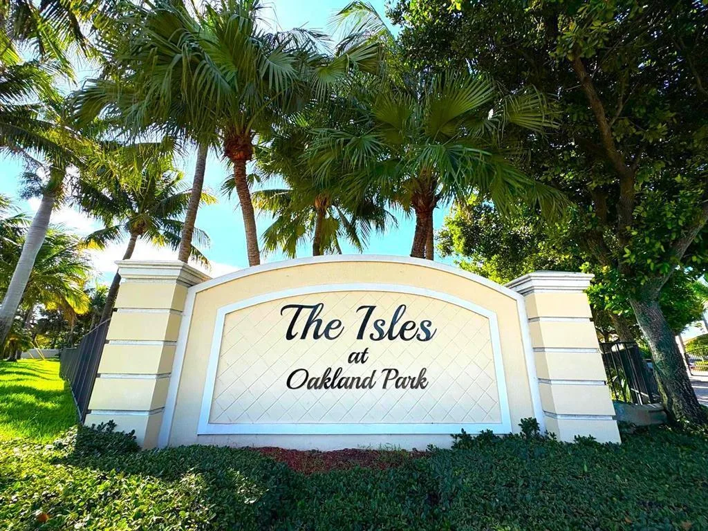 3245 NW 31st Terrace, Oakland Park, FL 33309