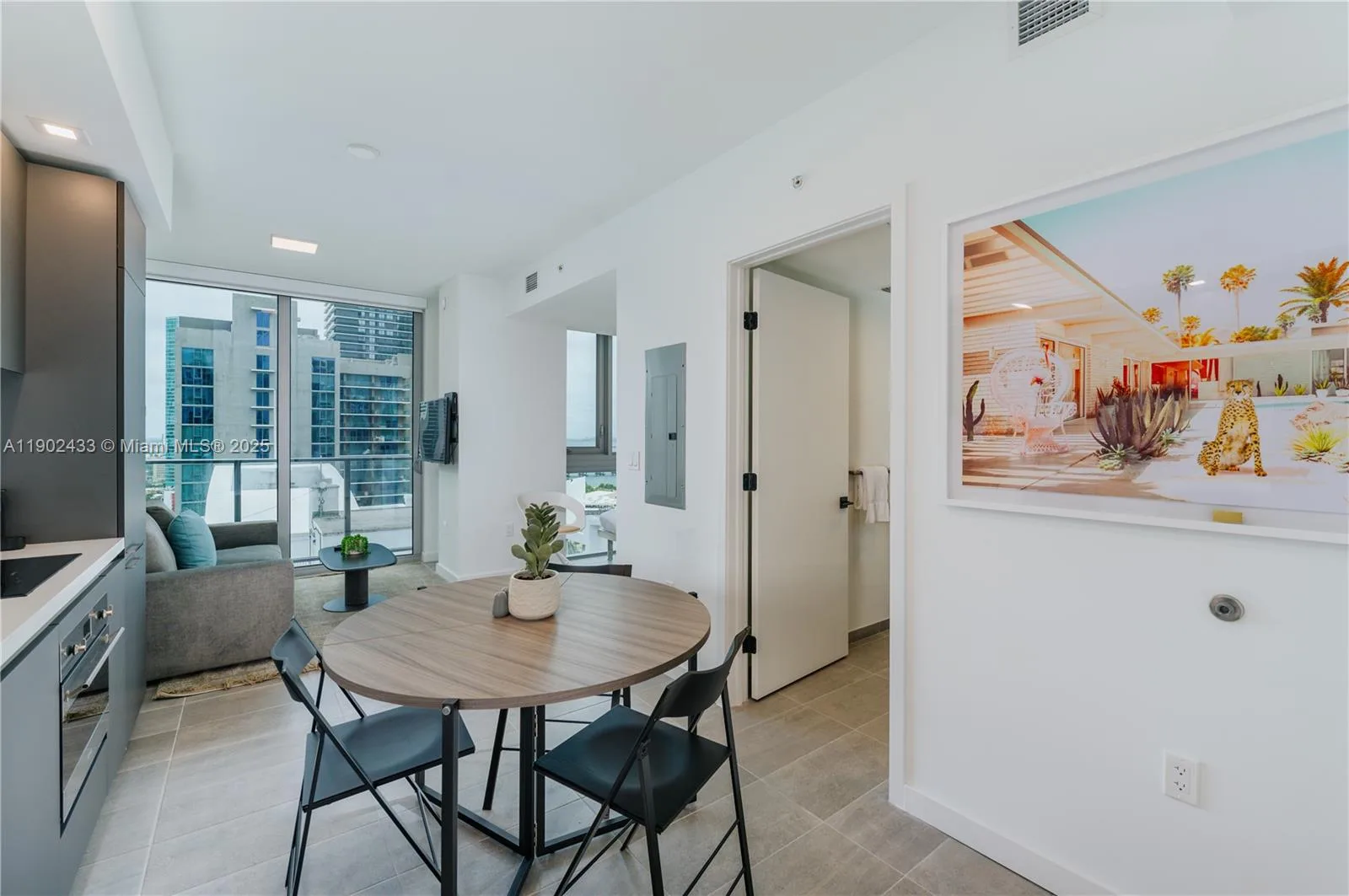 227 NE 2nd St # 2908, Miami, FL 33132