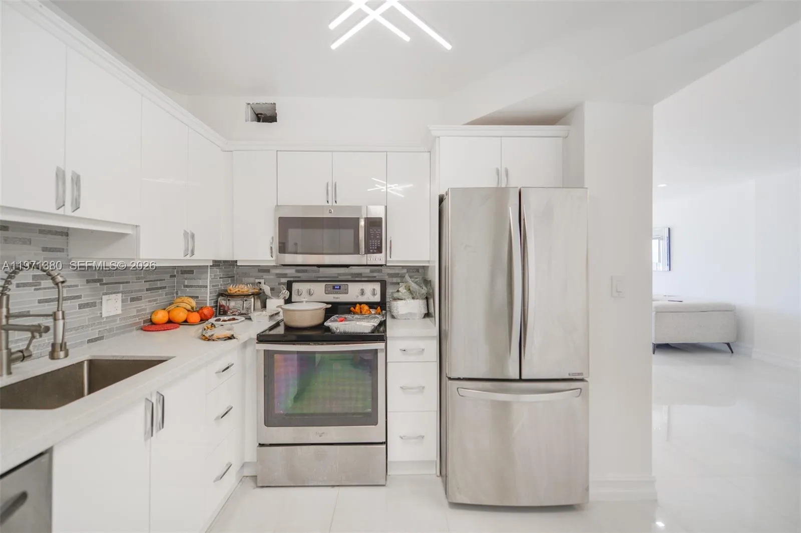 1950 S Ocean Dr # 8J, Hallandale Beach, FL 33009 photo 10