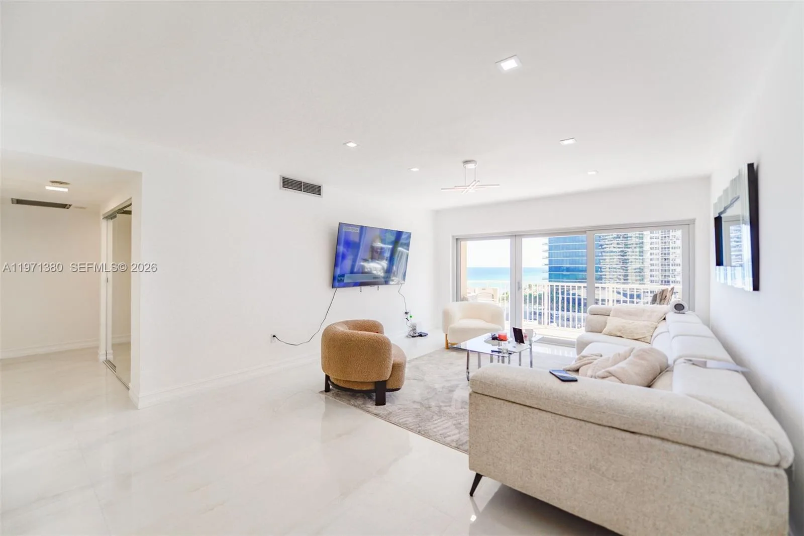 1950 S Ocean Dr # 8J, Hallandale Beach, FL 33009 photo 4