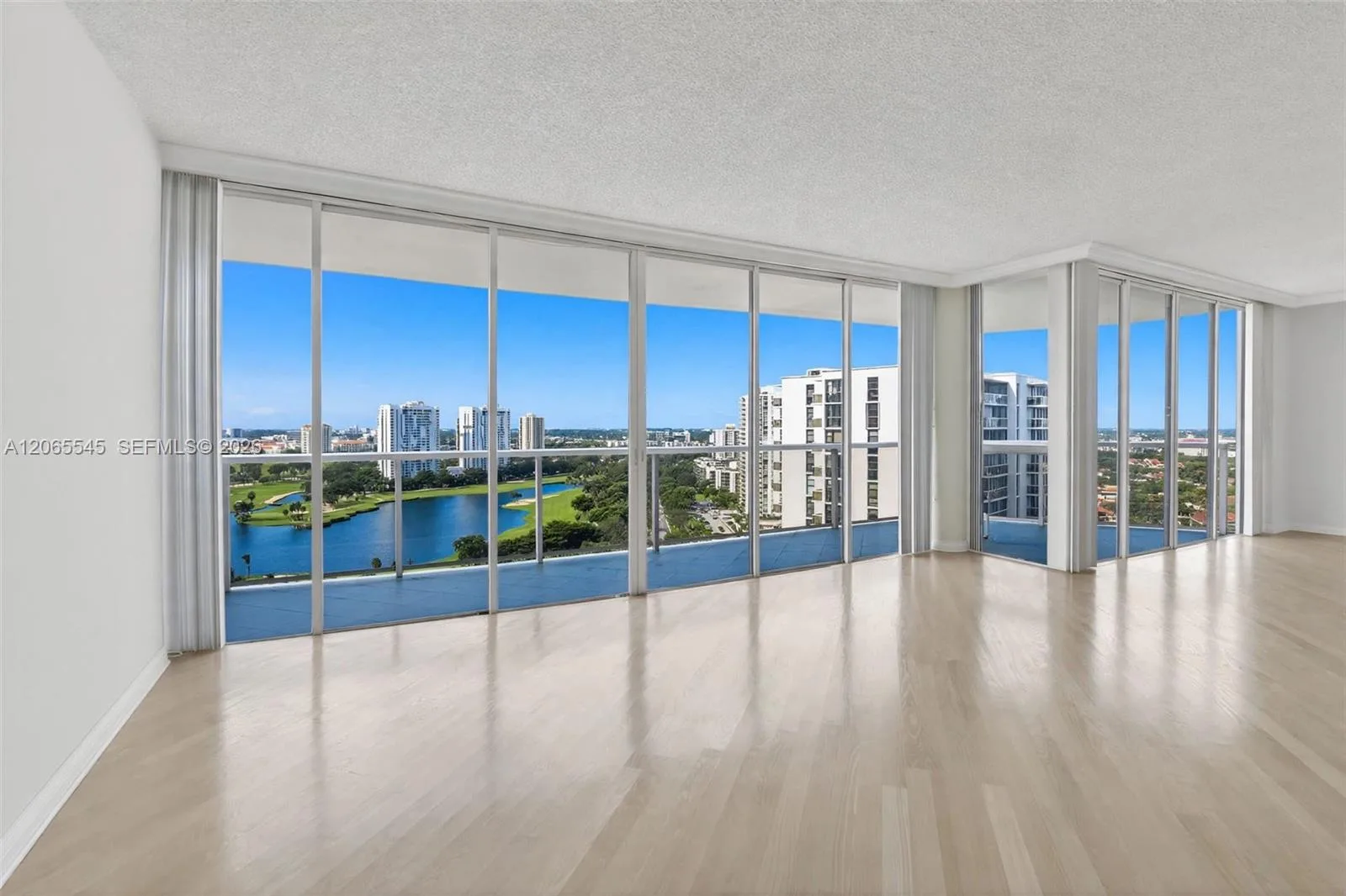 20281 E Country Club Dr # 1801, Aventura, FL 33180
